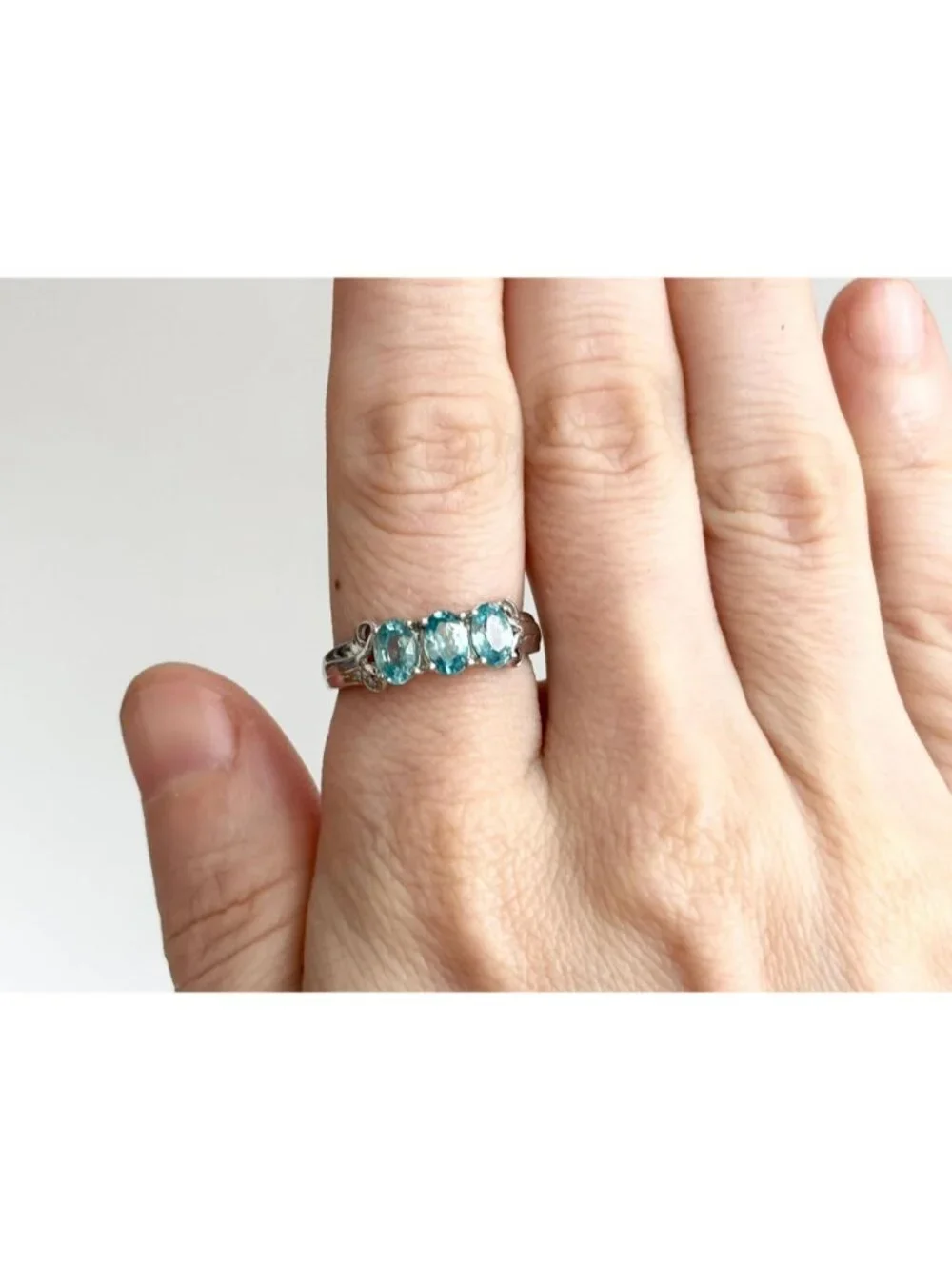 Aquamarine Oval Cut Row Set Triple Swirly Sterling Silver 925 Vintage Ring sz 8